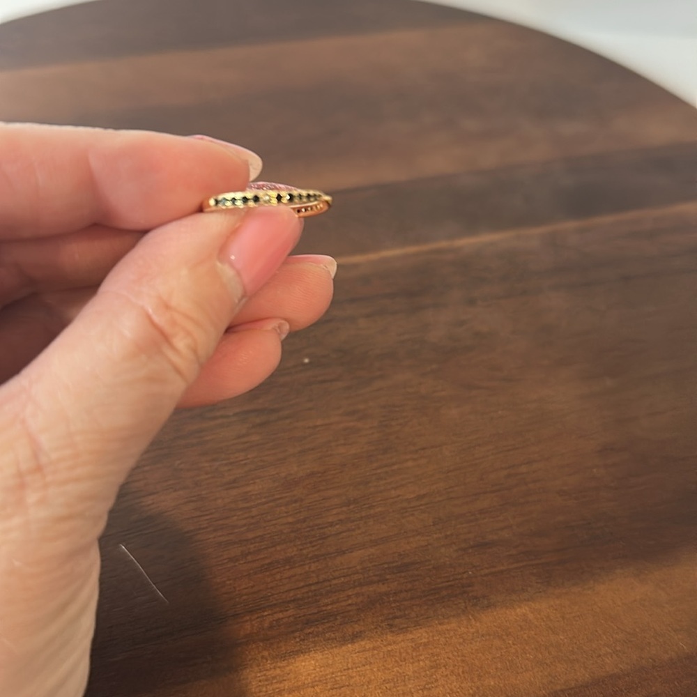 Gold Ring - Picture 2 of 7